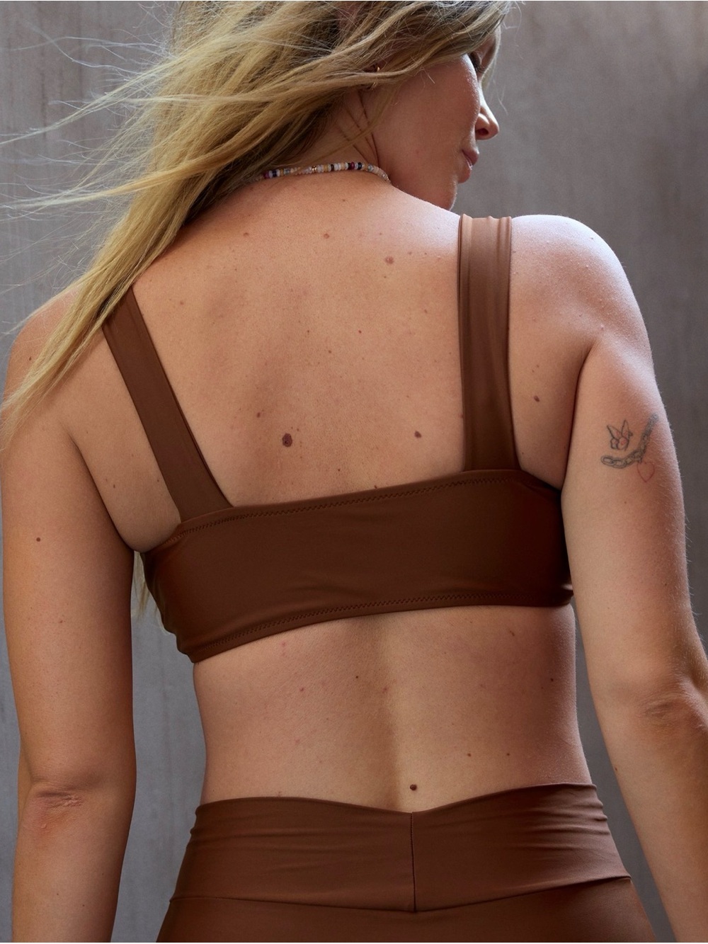 Aerie Ruched Bandeau Bikini Top Brown Wide Strap NWT - Picture 3 of 6